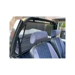 Wind deflector for Peugeot 205 (1984-1992)